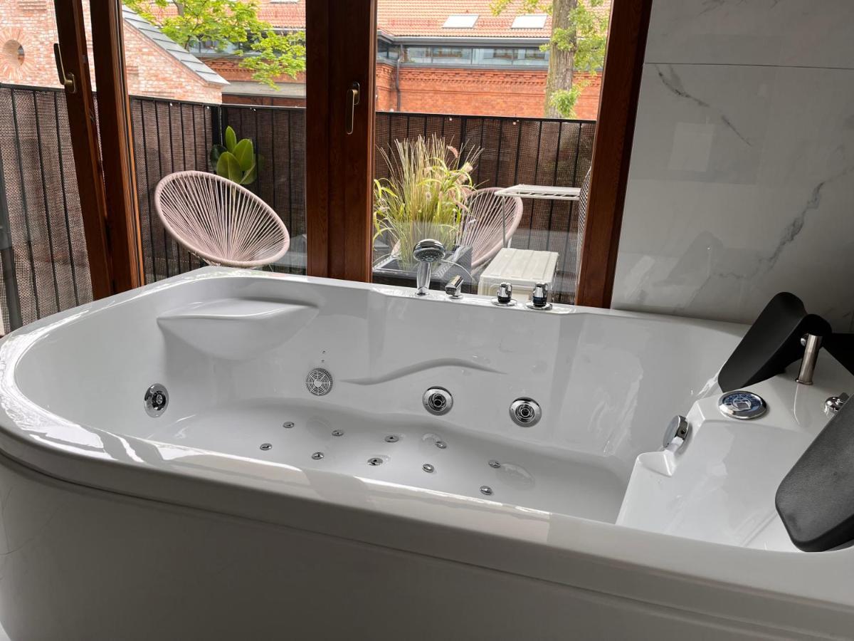 Jacuzzi Rakowicka Top Apartments Krakau Exterior foto