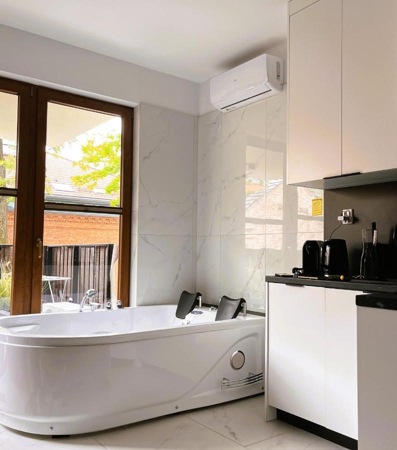 Jacuzzi Rakowicka Top Apartments Krakau Exterior foto
